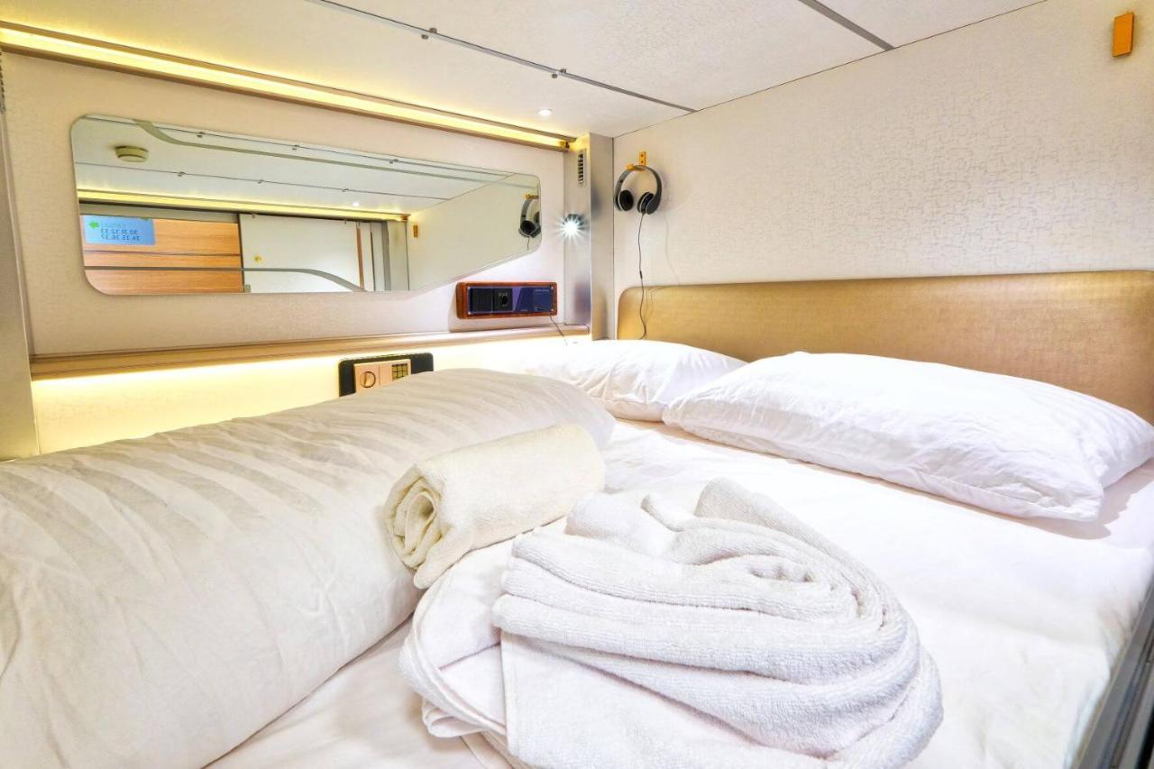 Capsule Hotel cápsula *